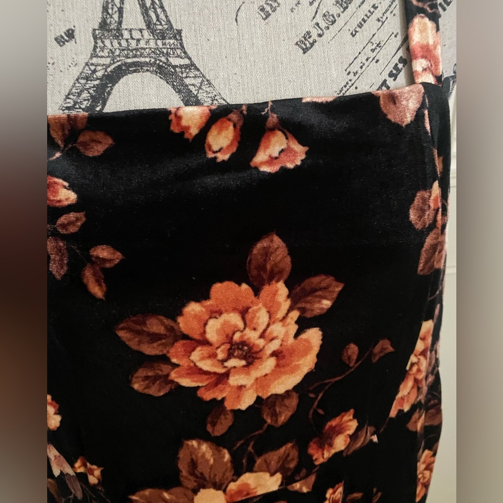 Torrid black at the knee velvet ruffle tier dress floral autumn fall - Picture 3 of 17